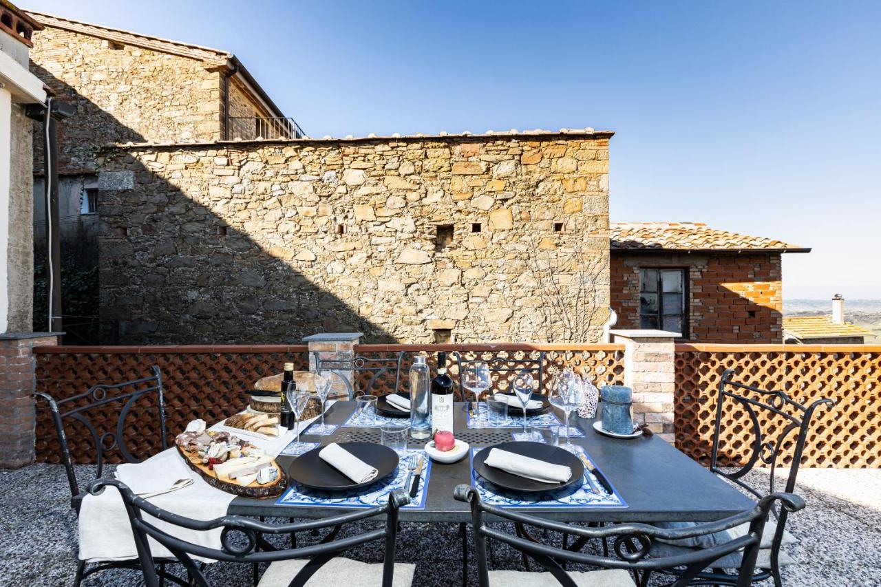 Agri Apartment La Terrazza La Ripadoro Chianni Exterior photo