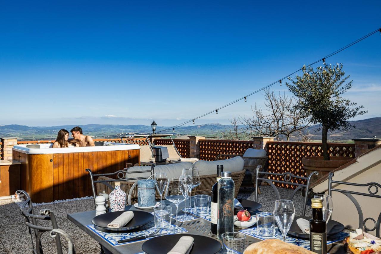 Agri Apartment La Terrazza La Ripadoro Chianni Exterior photo